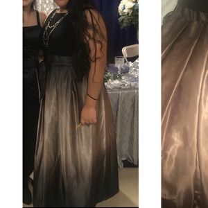 SL Fashions
Ombré Satin Bow Sash Gown